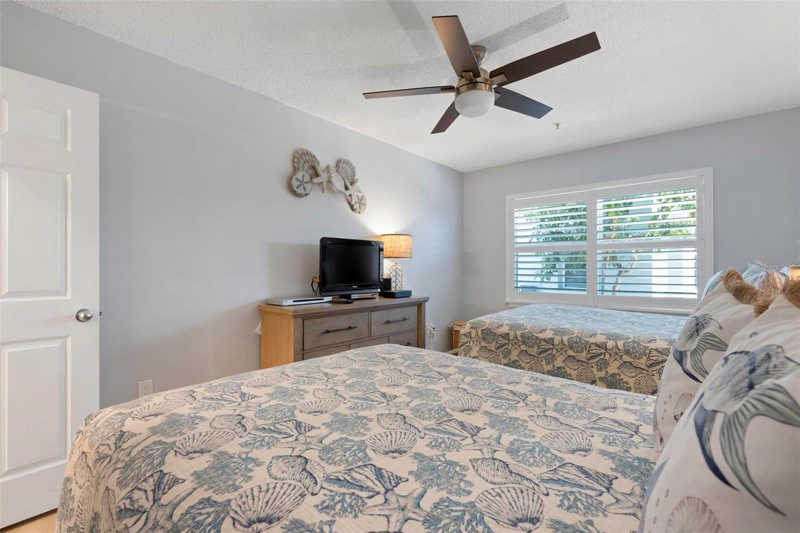 Image 21 of 70 For 1269 Siesta Bayside Drive 1269c