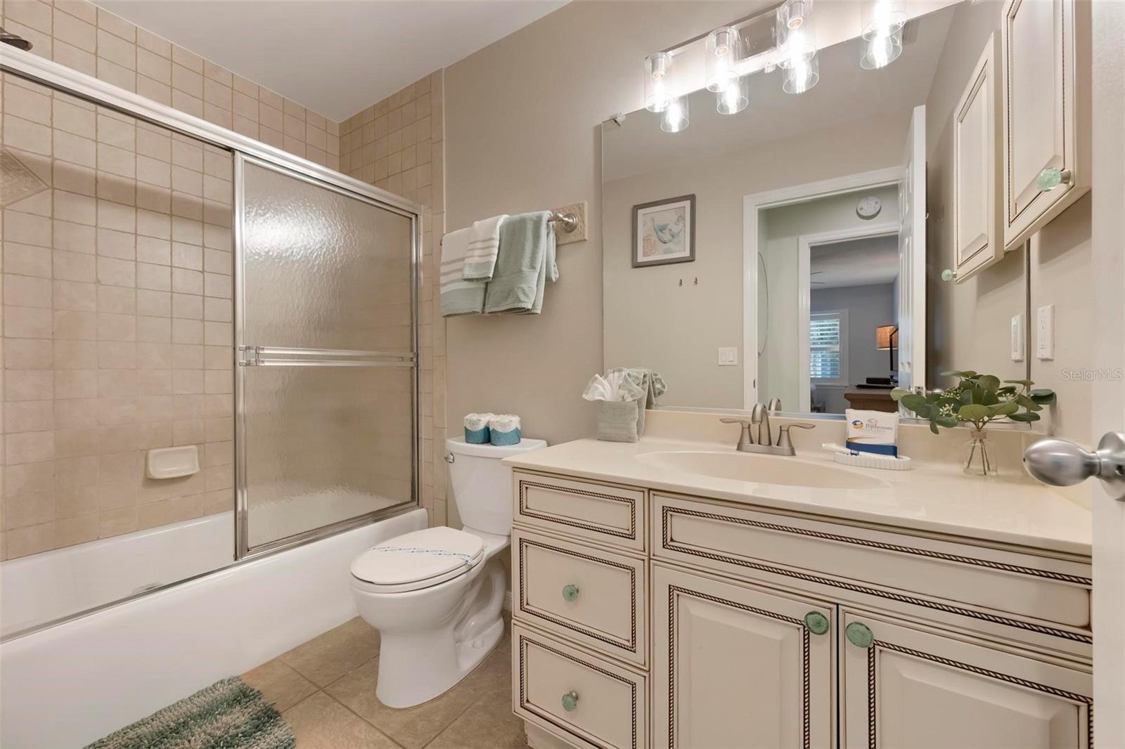 Image 22 of 70 For 1269 Siesta Bayside Drive 1269c