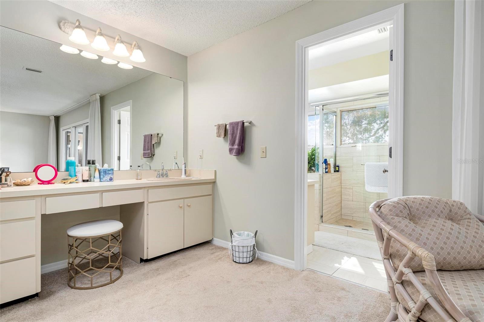 Image 20 of 66 For 3896 Wilshire Drive 11