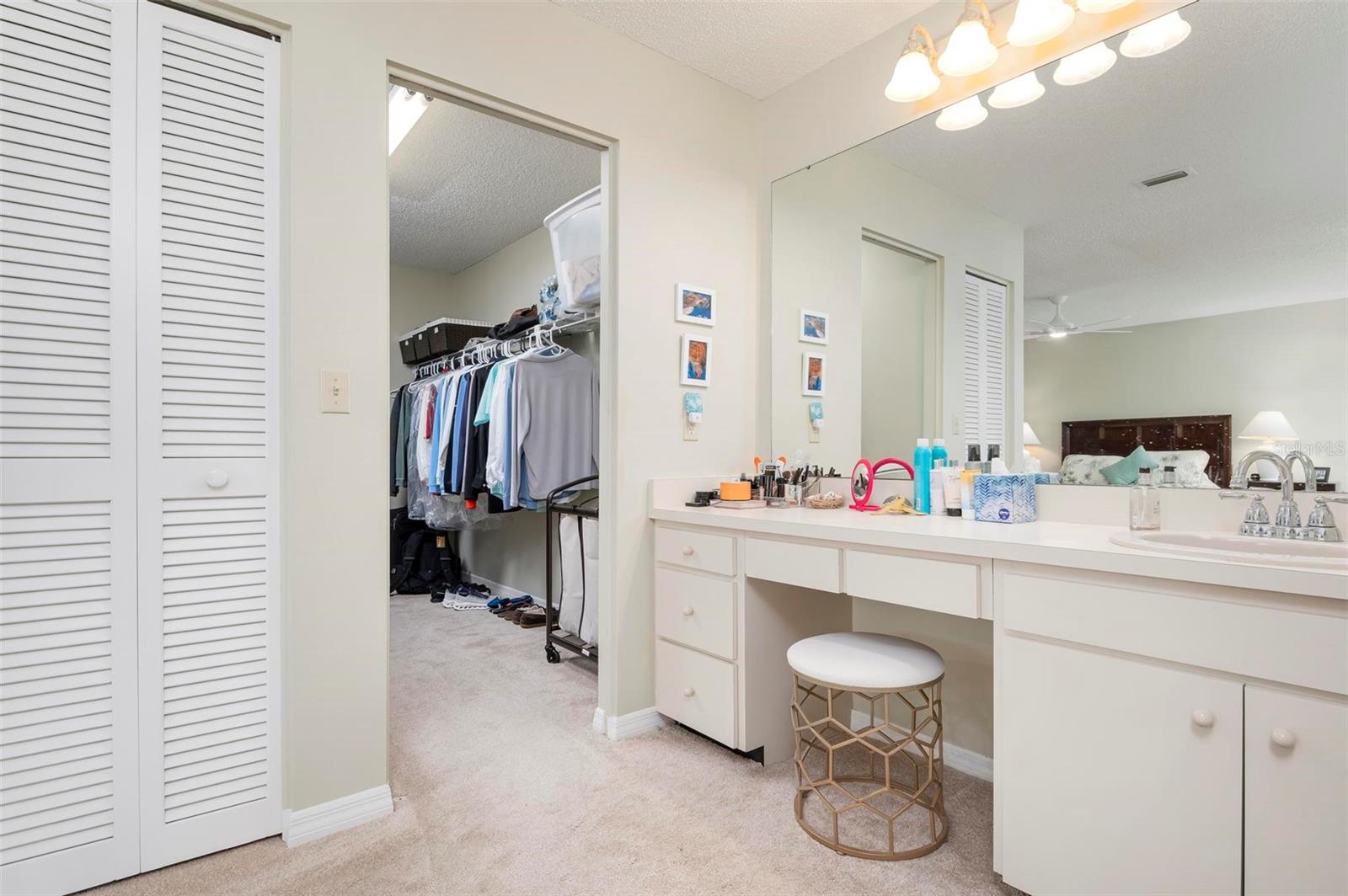 Image 22 of 66 For 3896 Wilshire Drive 11