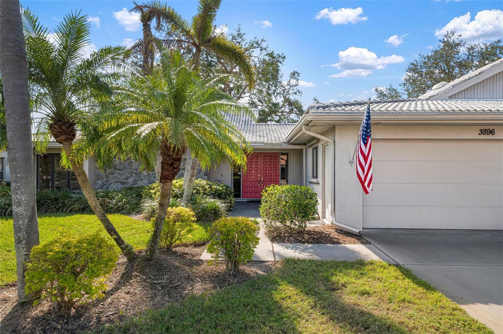 Image 3 of 66 For 3896 Wilshire Drive 11