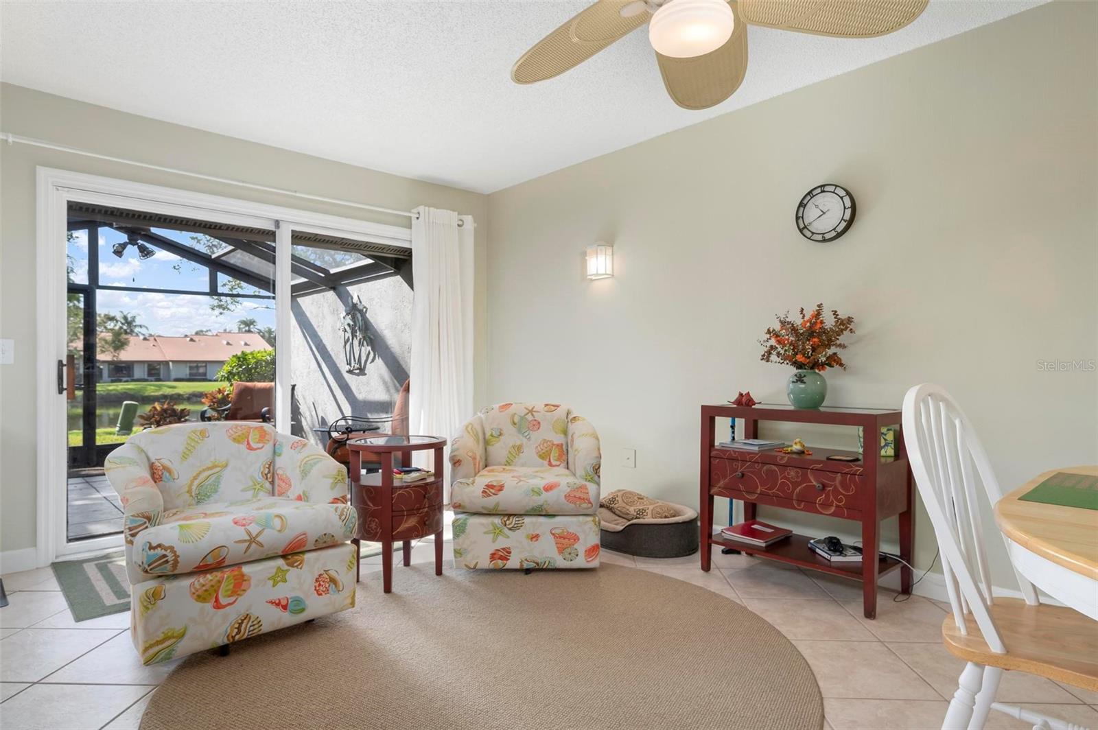 Image 33 of 66 For 3896 Wilshire Drive 11