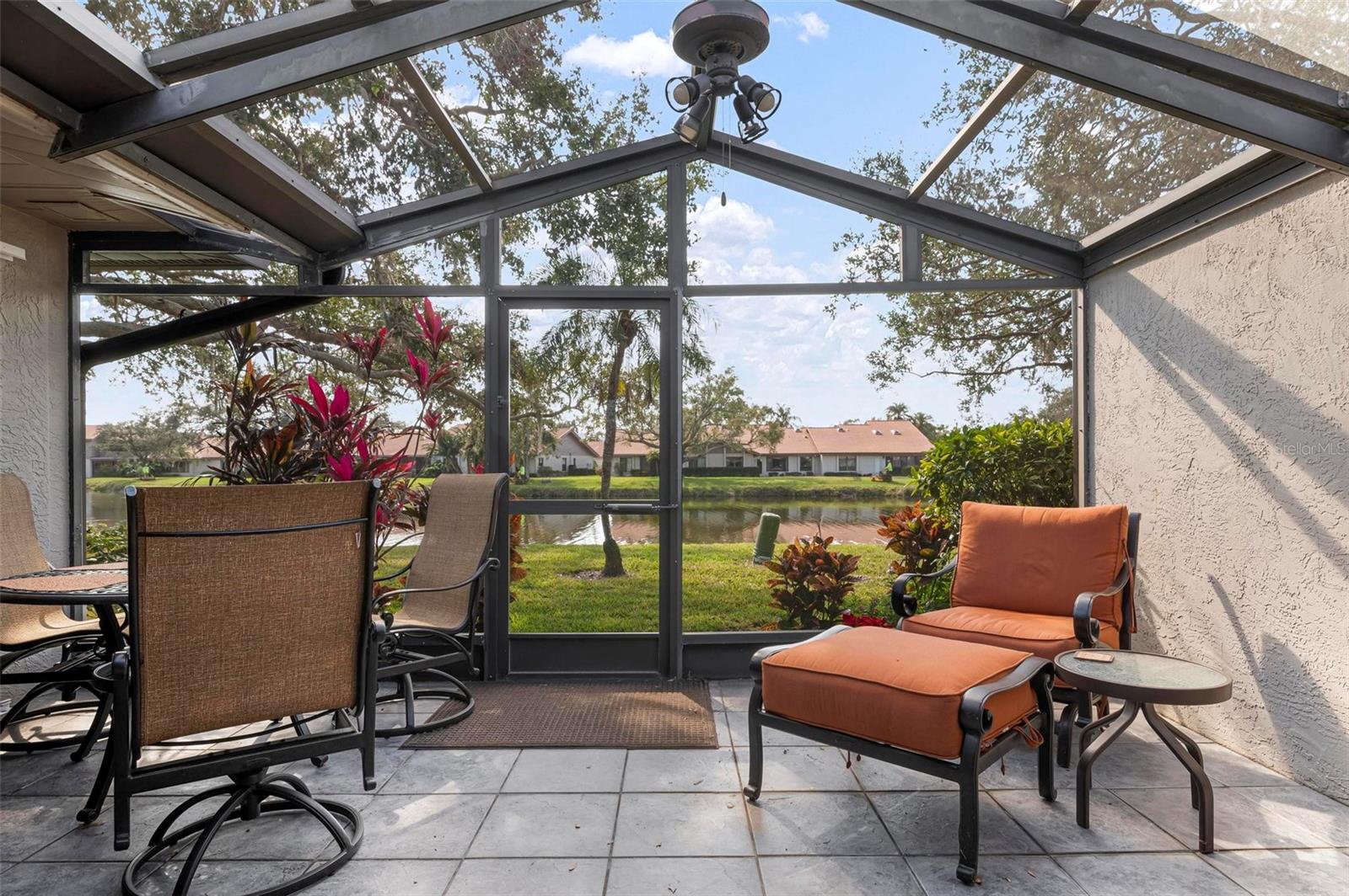 Image 35 of 66 For 3896 Wilshire Drive 11