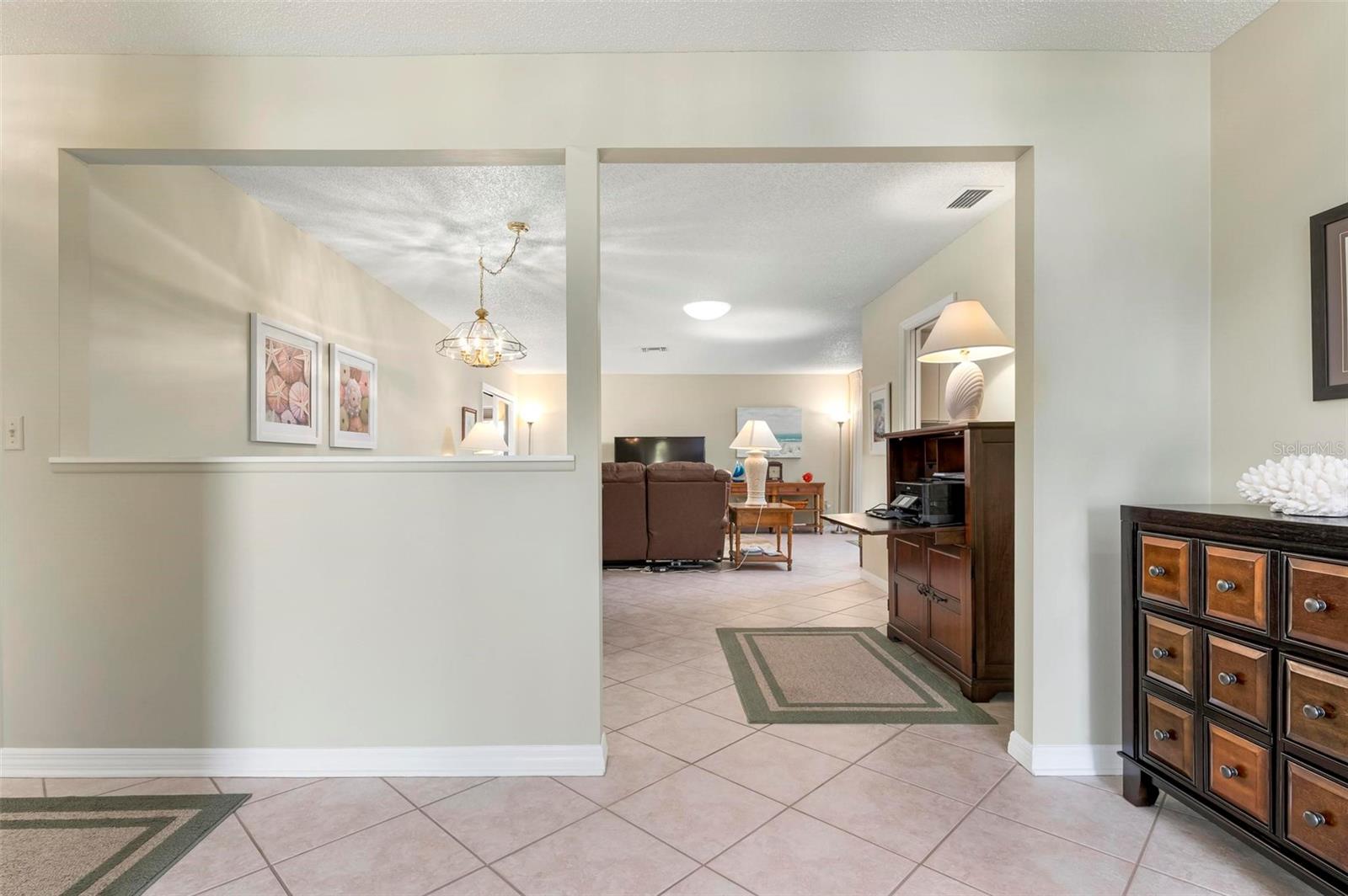 Image 4 of 66 For 3896 Wilshire Drive 11