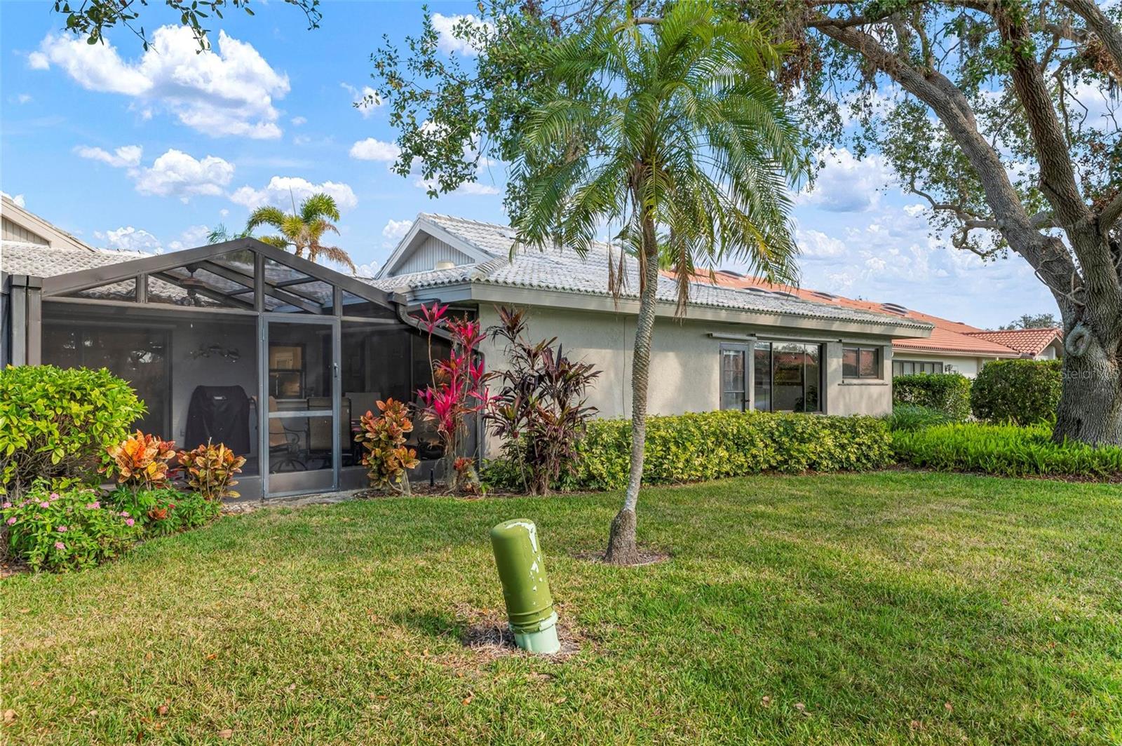 Image 40 of 66 For 3896 Wilshire Drive 11