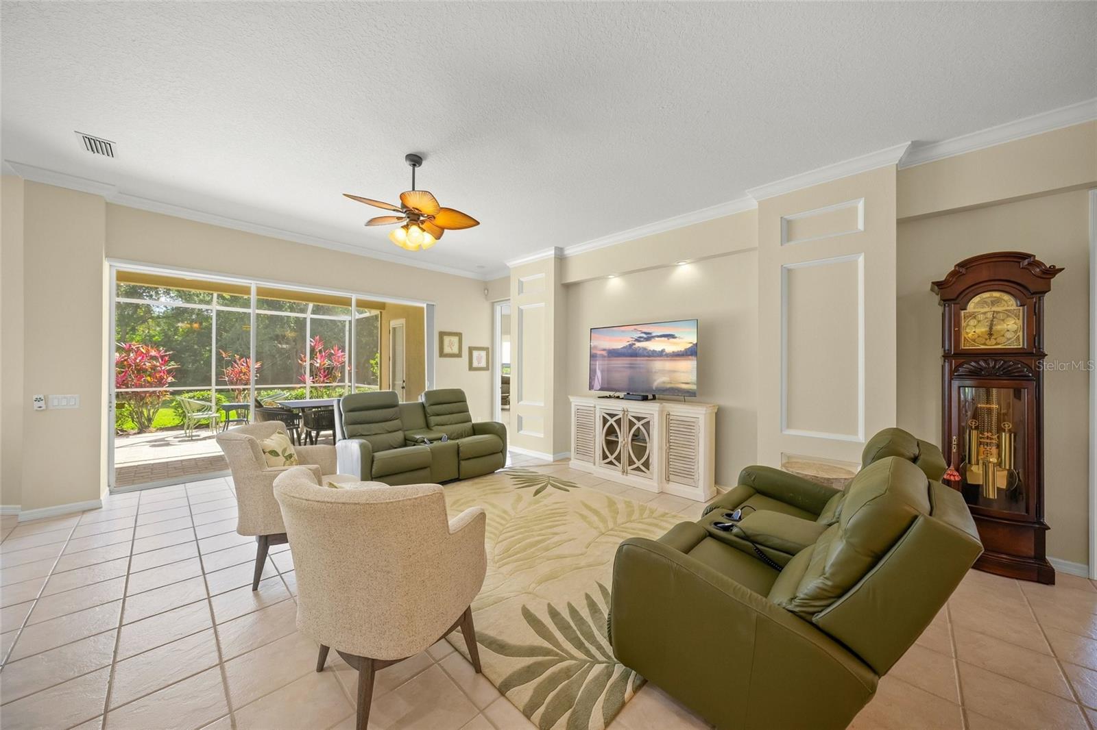 Image 17 of 53 For 6923 Lennox Place