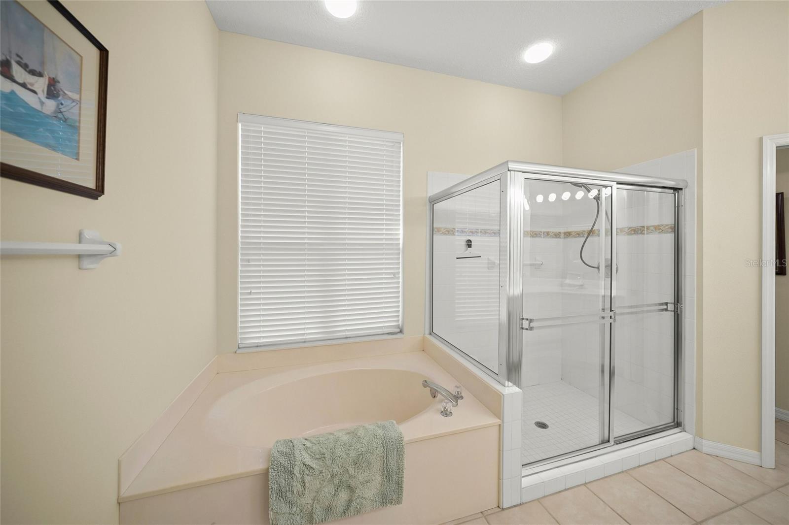 Image 24 of 53 For 6923 Lennox Place