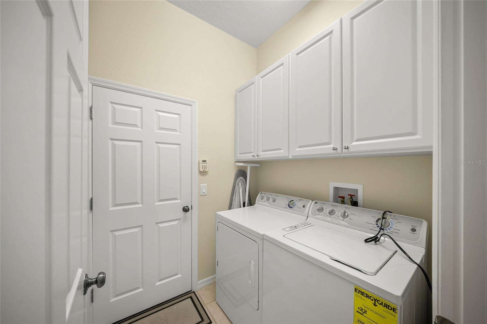 Image 31 of 53 For 6923 Lennox Place