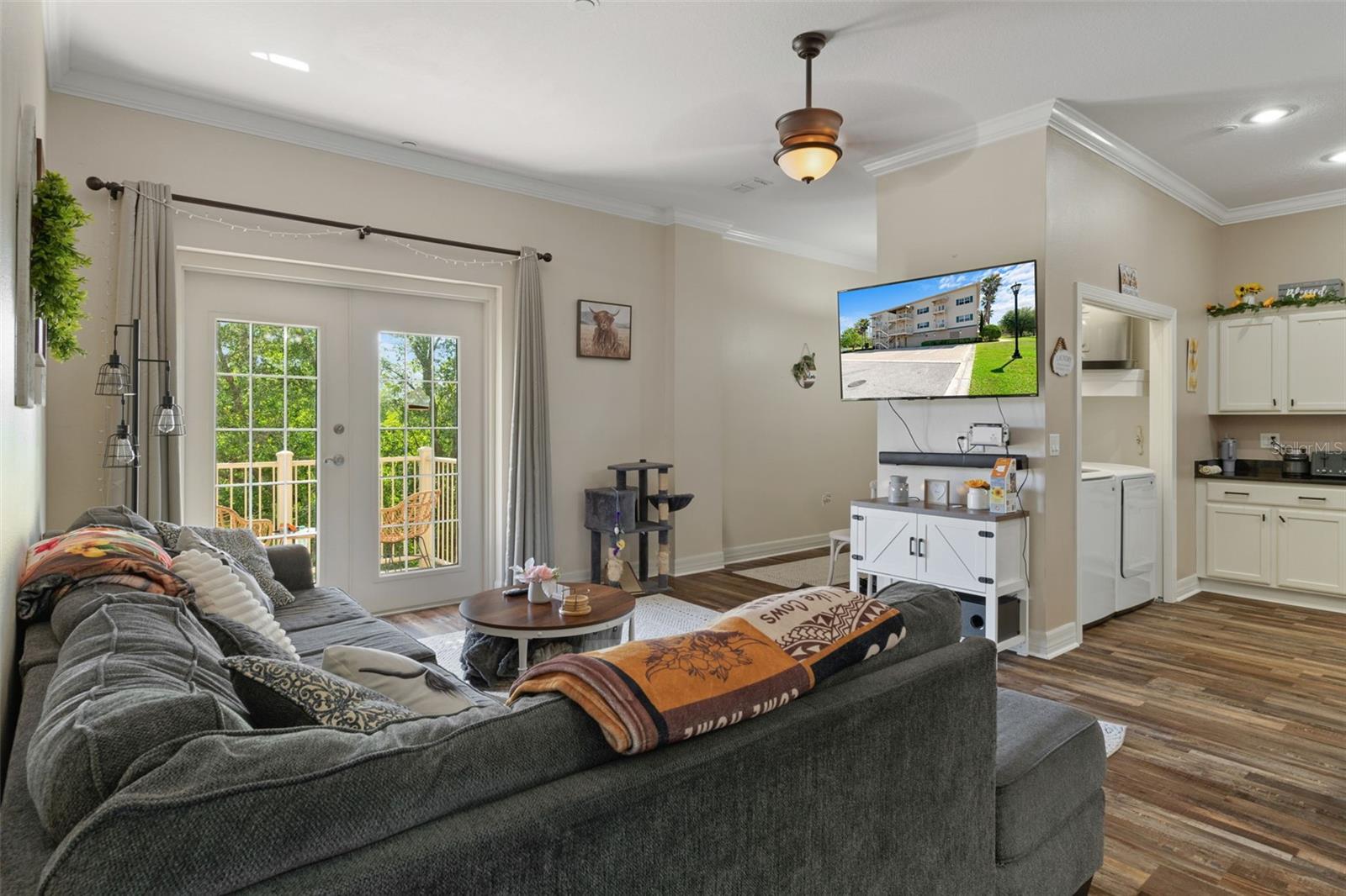 Image 12 of 49 For 7986 Southern Pines Drive 536