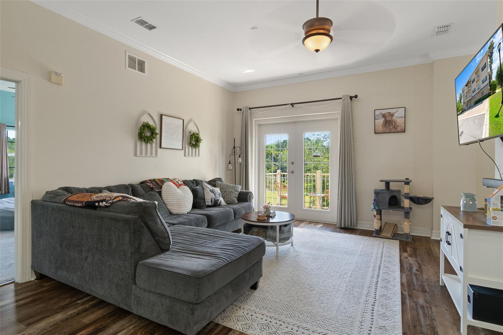 Image 13 of 49 For 7986 Southern Pines Drive 536
