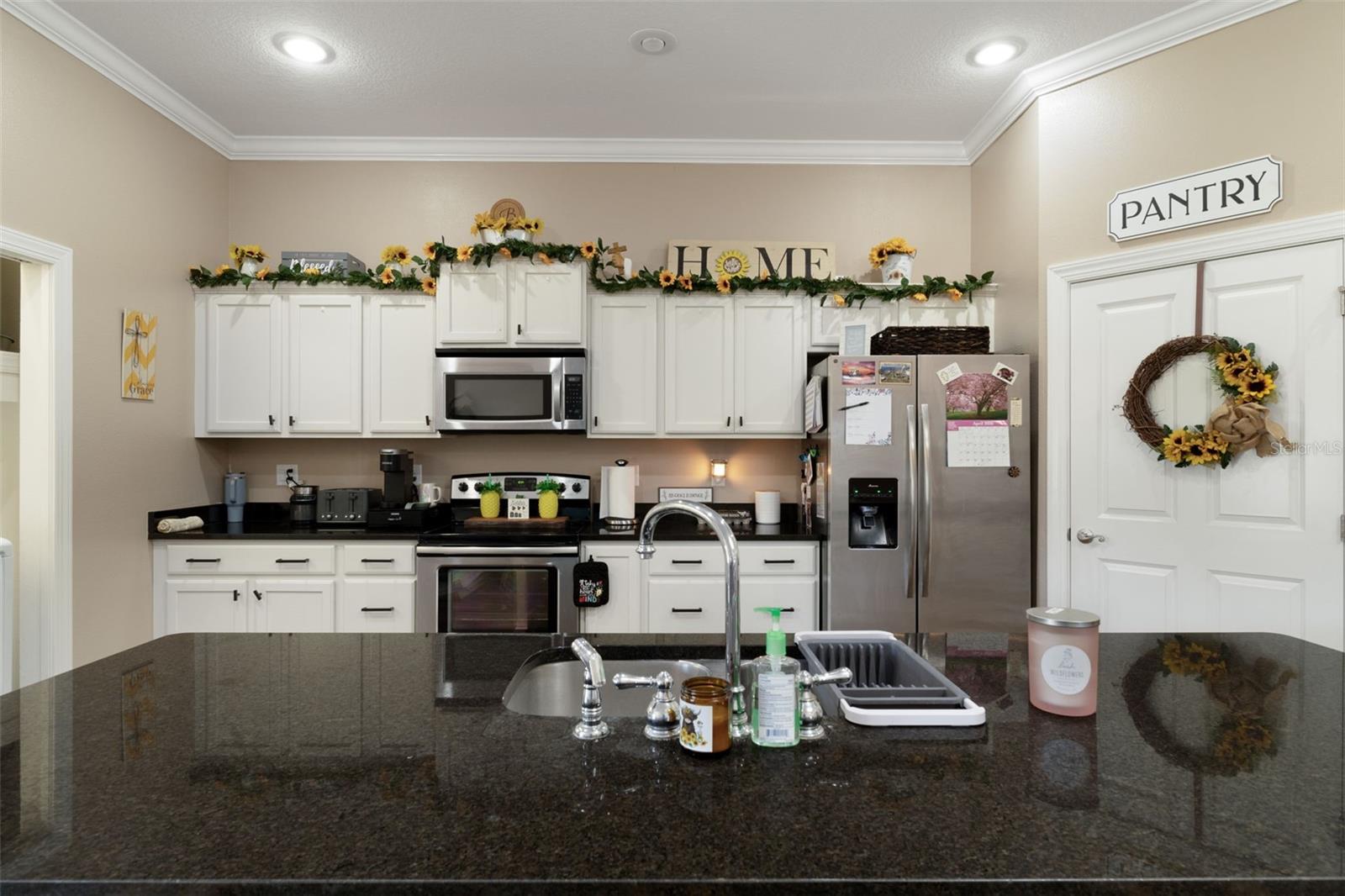 Image 22 of 49 For 7986 Southern Pines Drive 536