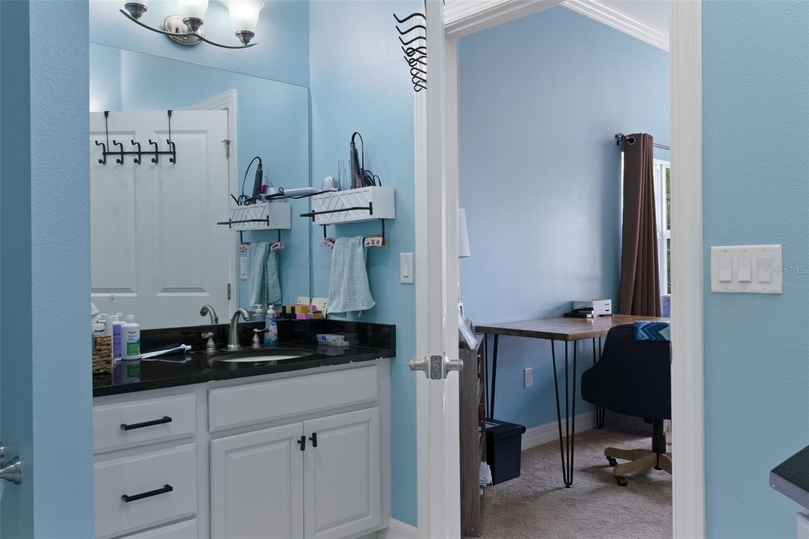 Image 31 of 49 For 7986 Southern Pines Drive 536