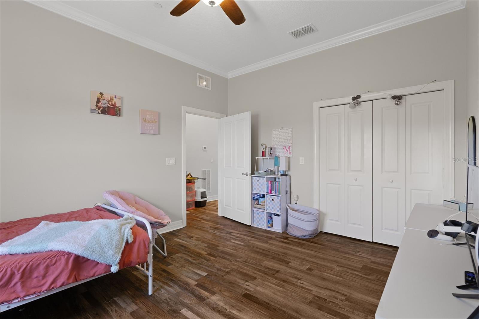 Image 36 of 49 For 7986 Southern Pines Drive 536