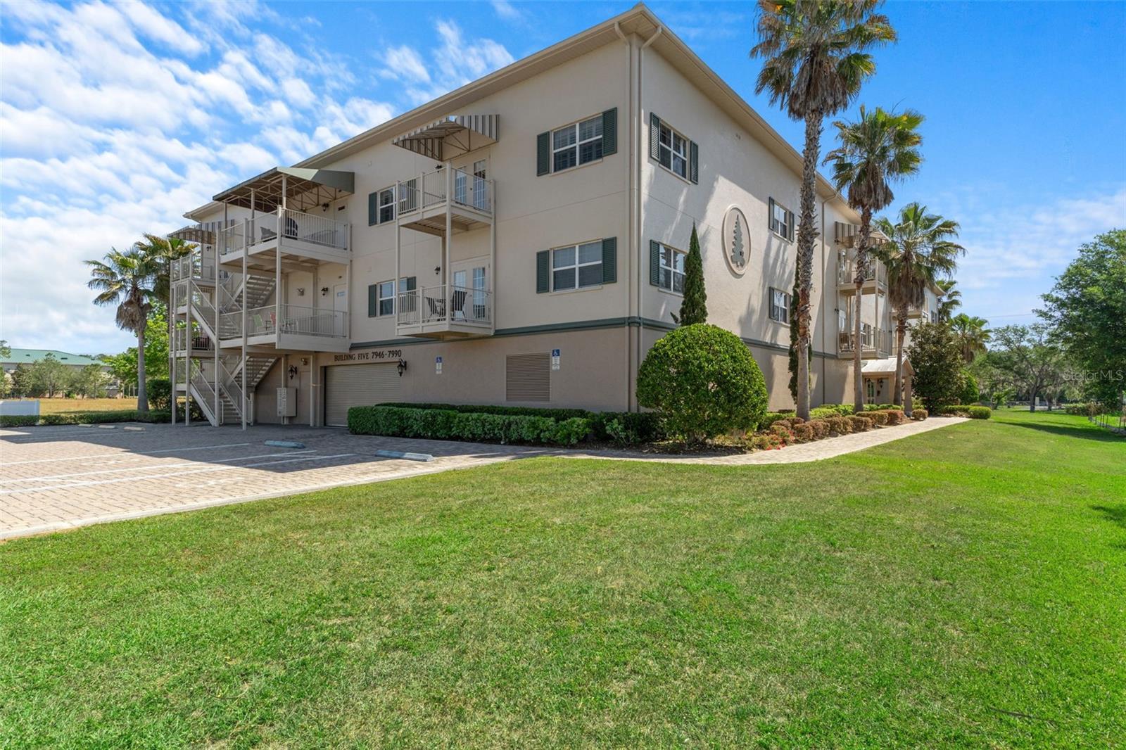 Image 42 of 49 For 7986 Southern Pines Drive 536