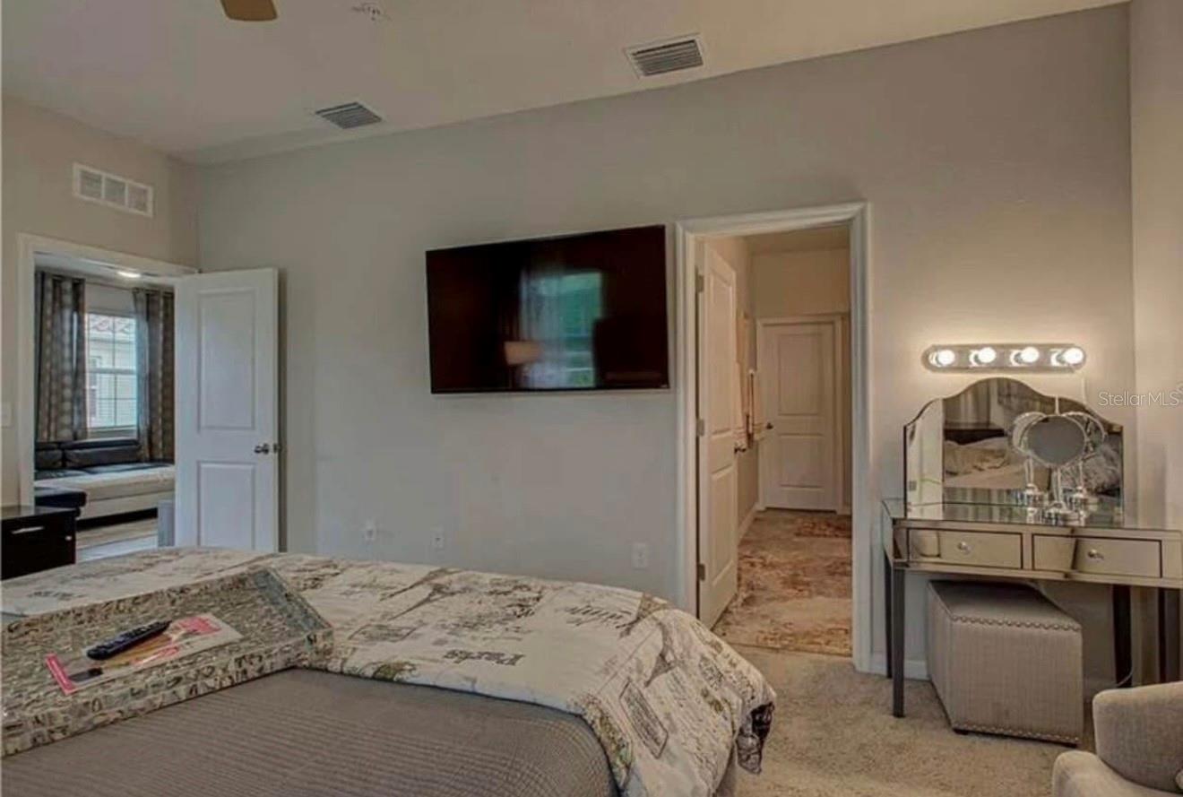 Image 11 of 25 For 8342 Enclave Way 104