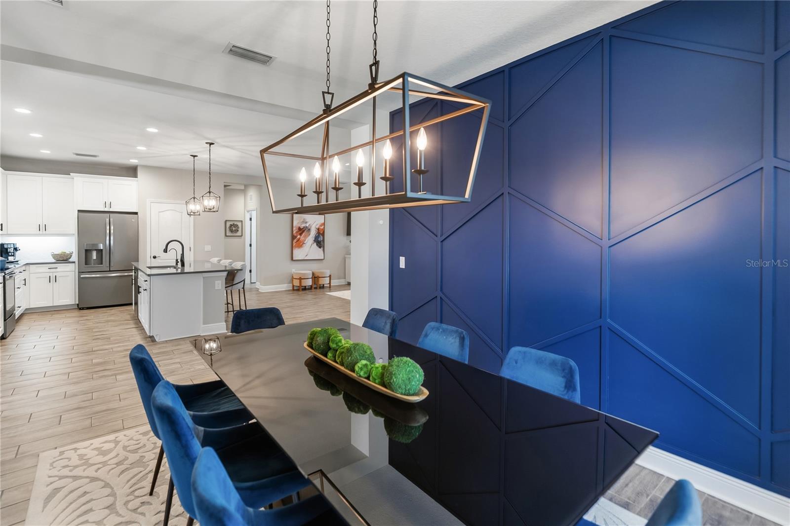 Image 11 of 38 For 1215 Thornbury Drive