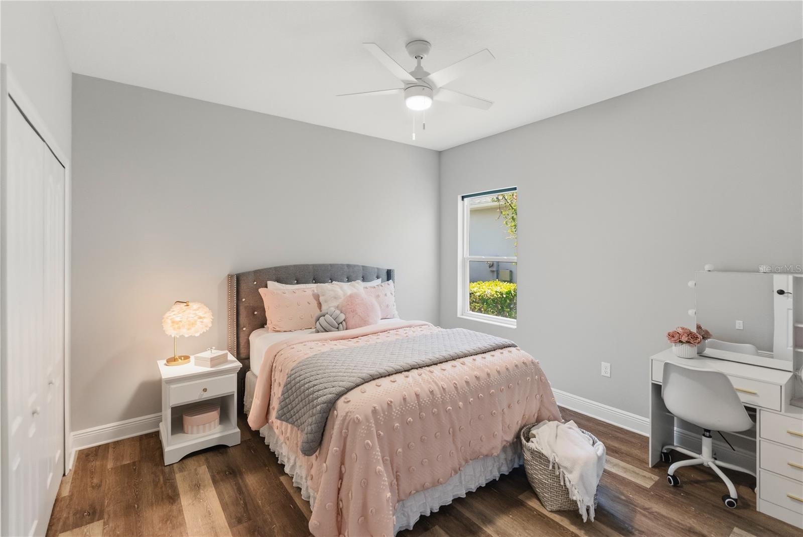 Image 22 of 38 For 1215 Thornbury Drive