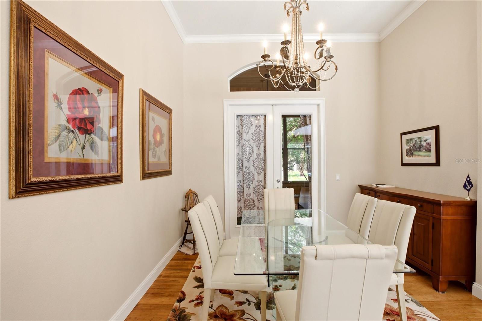 Image 11 of 47 For 500 Suffolk Cir Circle