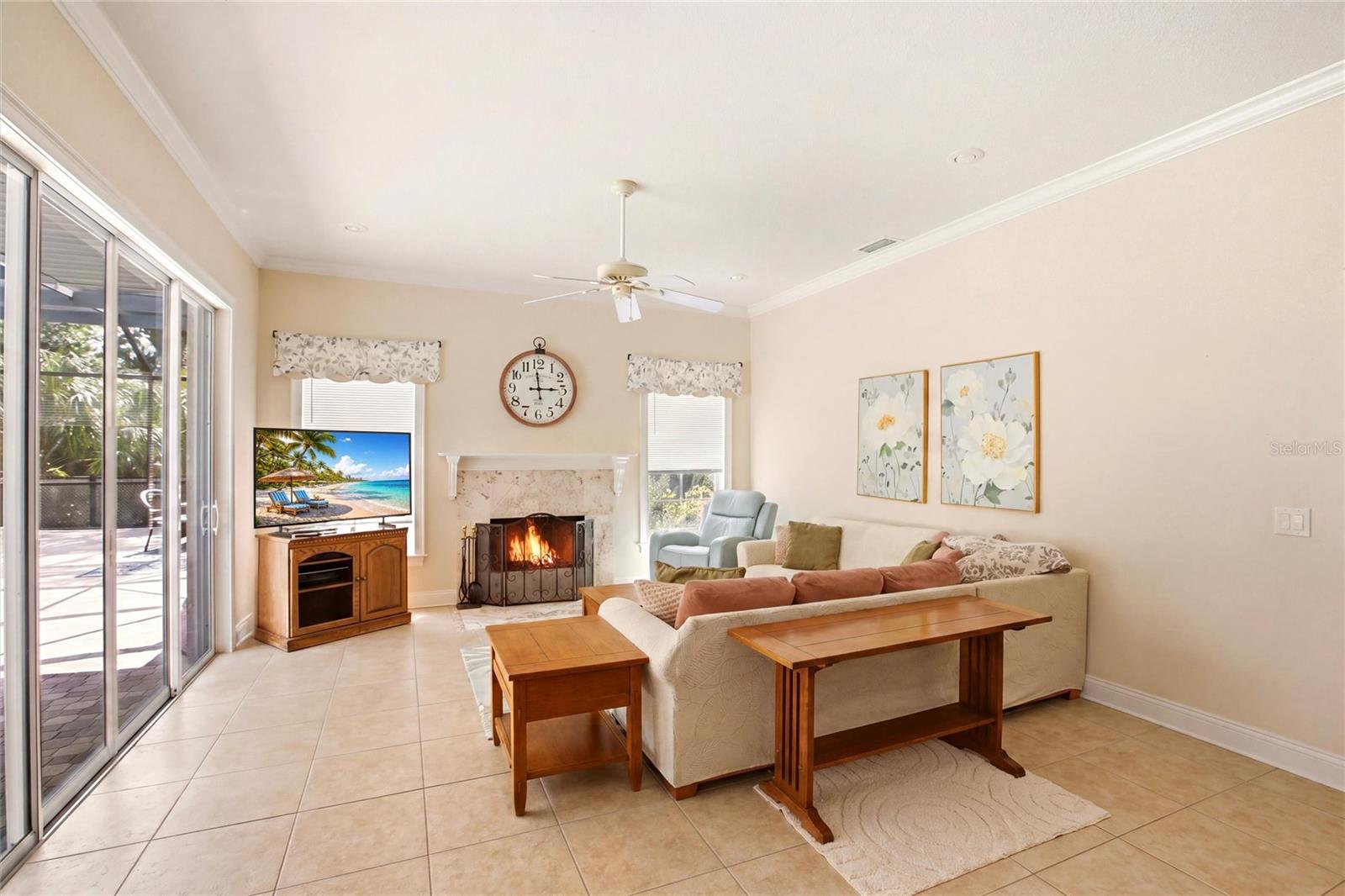 Image 12 of 47 For 500 Suffolk Cir Circle