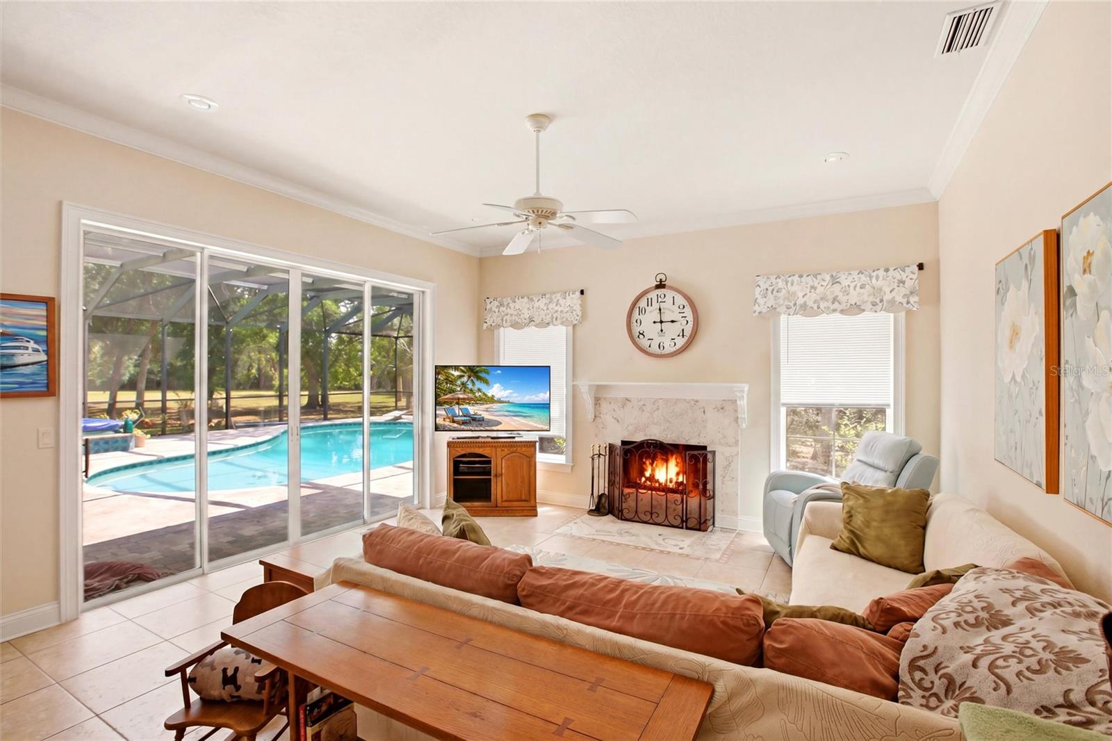 Image 13 of 47 For 500 Suffolk Cir Circle