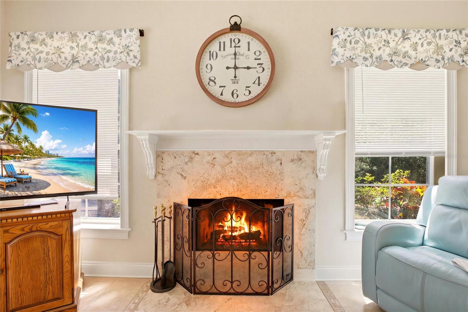 Image 14 of 47 For 500 Suffolk Cir Circle