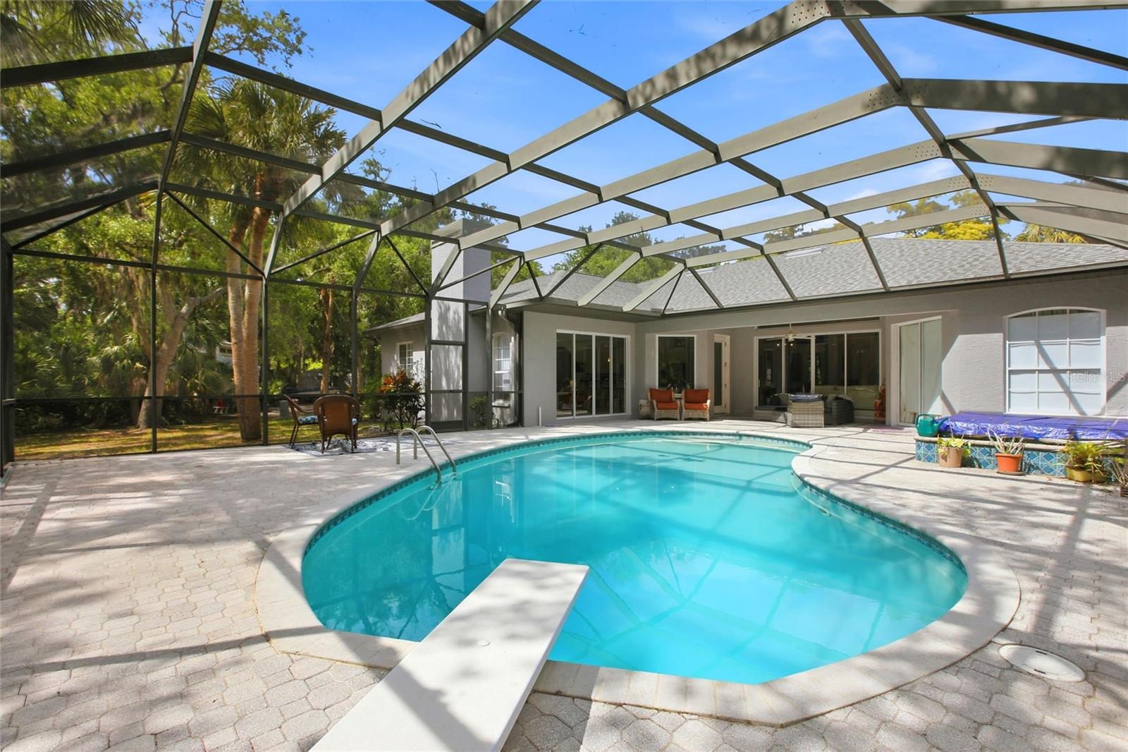 Image 34 of 47 For 500 Suffolk Cir Circle