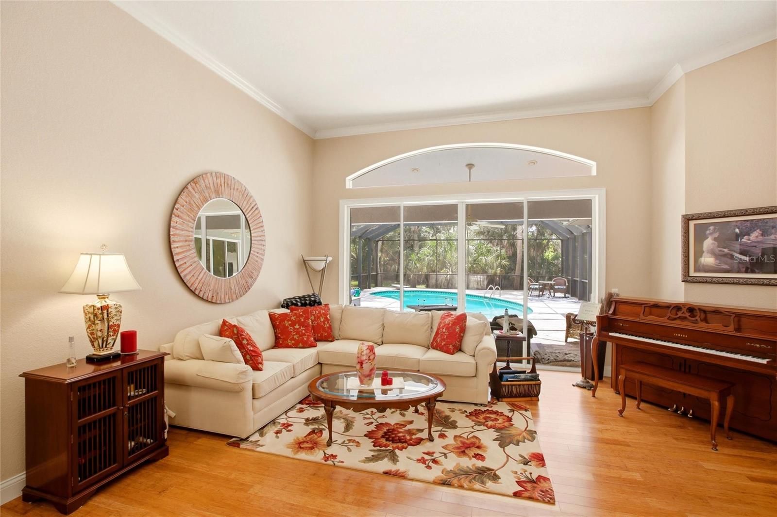 Image 8 of 47 For 500 Suffolk Cir Circle