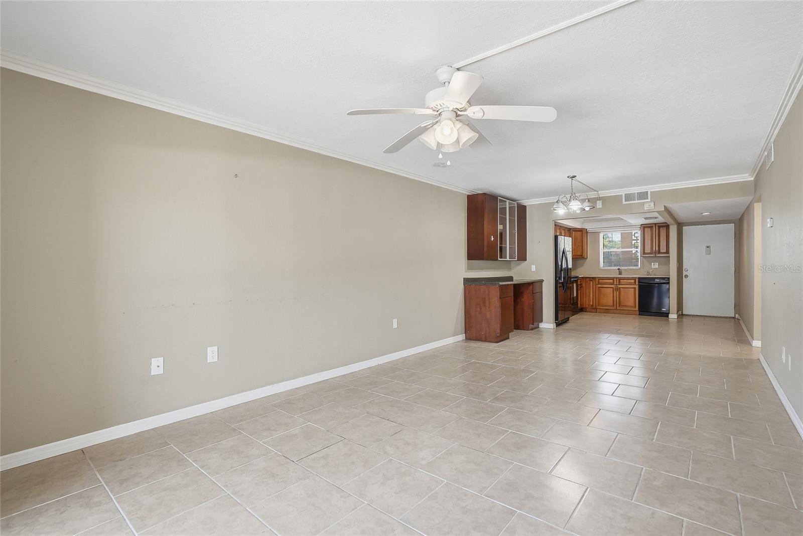 Image 20 of 35 For 2220 Stickney Point Road 520