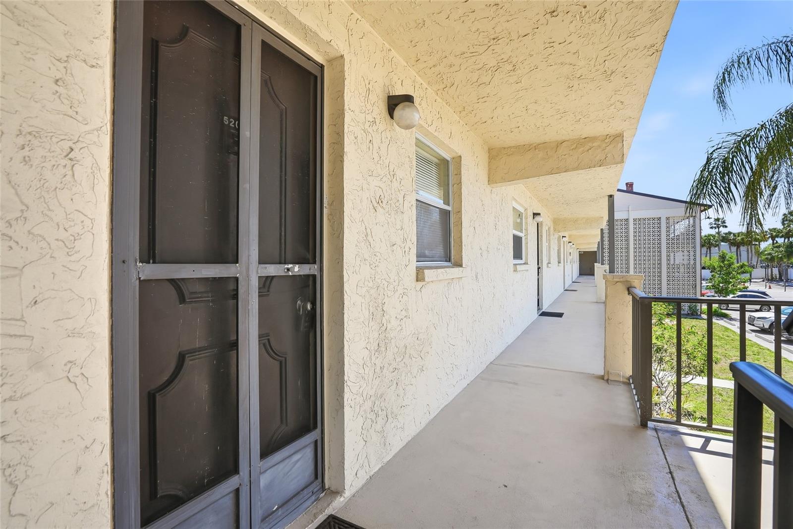 Image 4 of 35 For 2220 Stickney Point Road 520