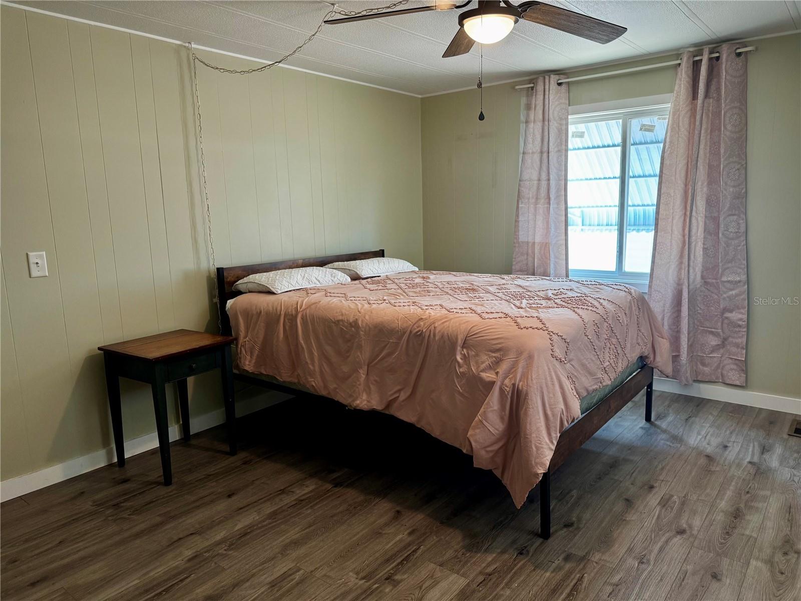 Image 16 of 40 For 5619 Bayshore Road 120