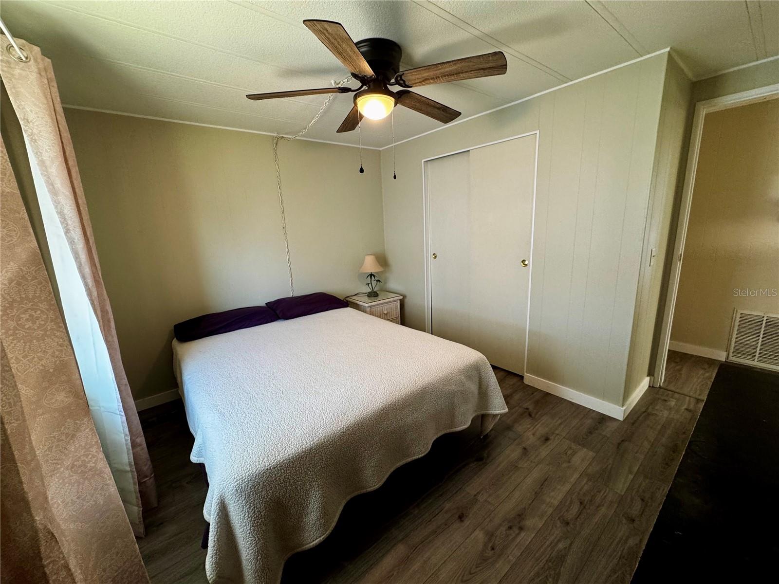 Image 22 of 40 For 5619 Bayshore Road 120