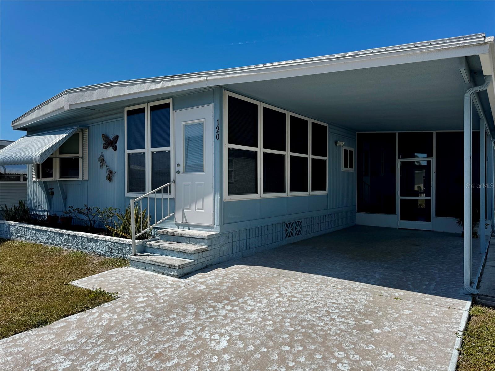 Image 30 of 40 For 5619 Bayshore Road 120