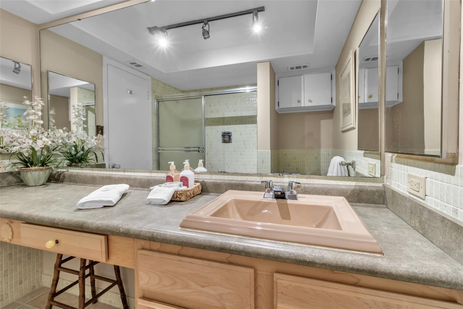 Image 32 of 45 For 448 Gulf Of Mexico Drive A205