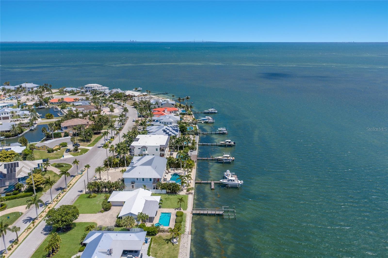 Image 4 of 27 For 633 Key Royale Drive