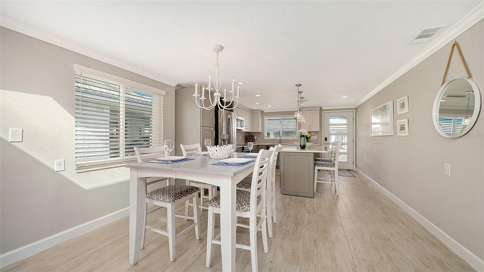 Image 14 of 69 For 900 Spanish Drive N