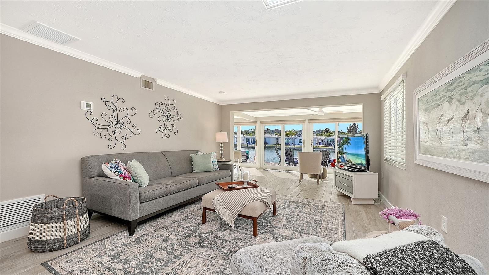 Image 16 of 69 For 900 Spanish Drive N