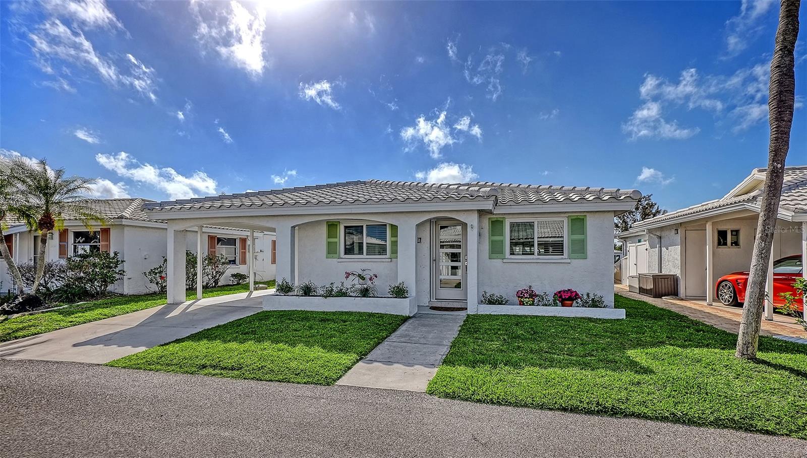 Image 2 of 69 For 900 Spanish Drive N