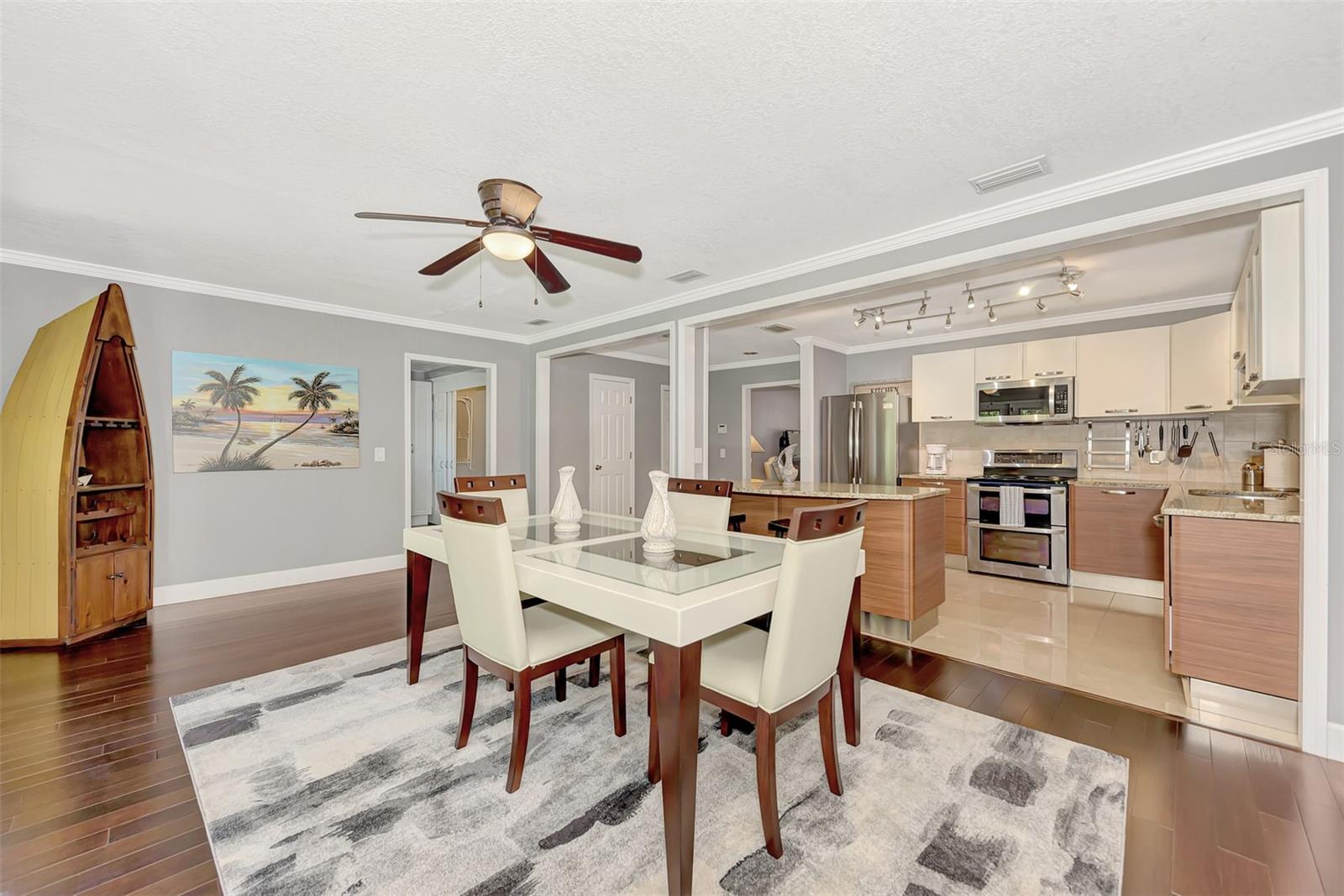 Image 13 of 43 For 1894 Loma Linda Street