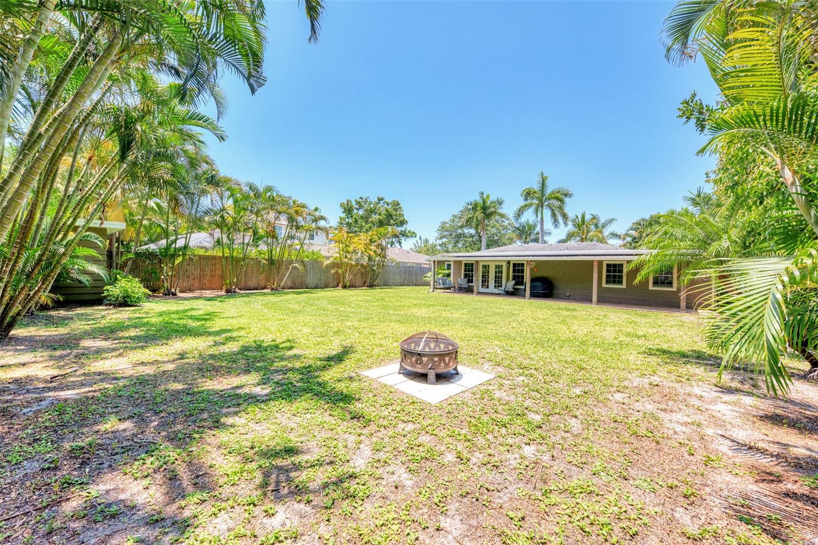 Image 35 of 43 For 1894 Loma Linda Street