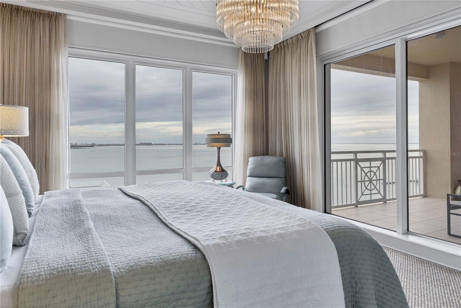 Image 27 of 59 For 35 Watergate Drive 1203