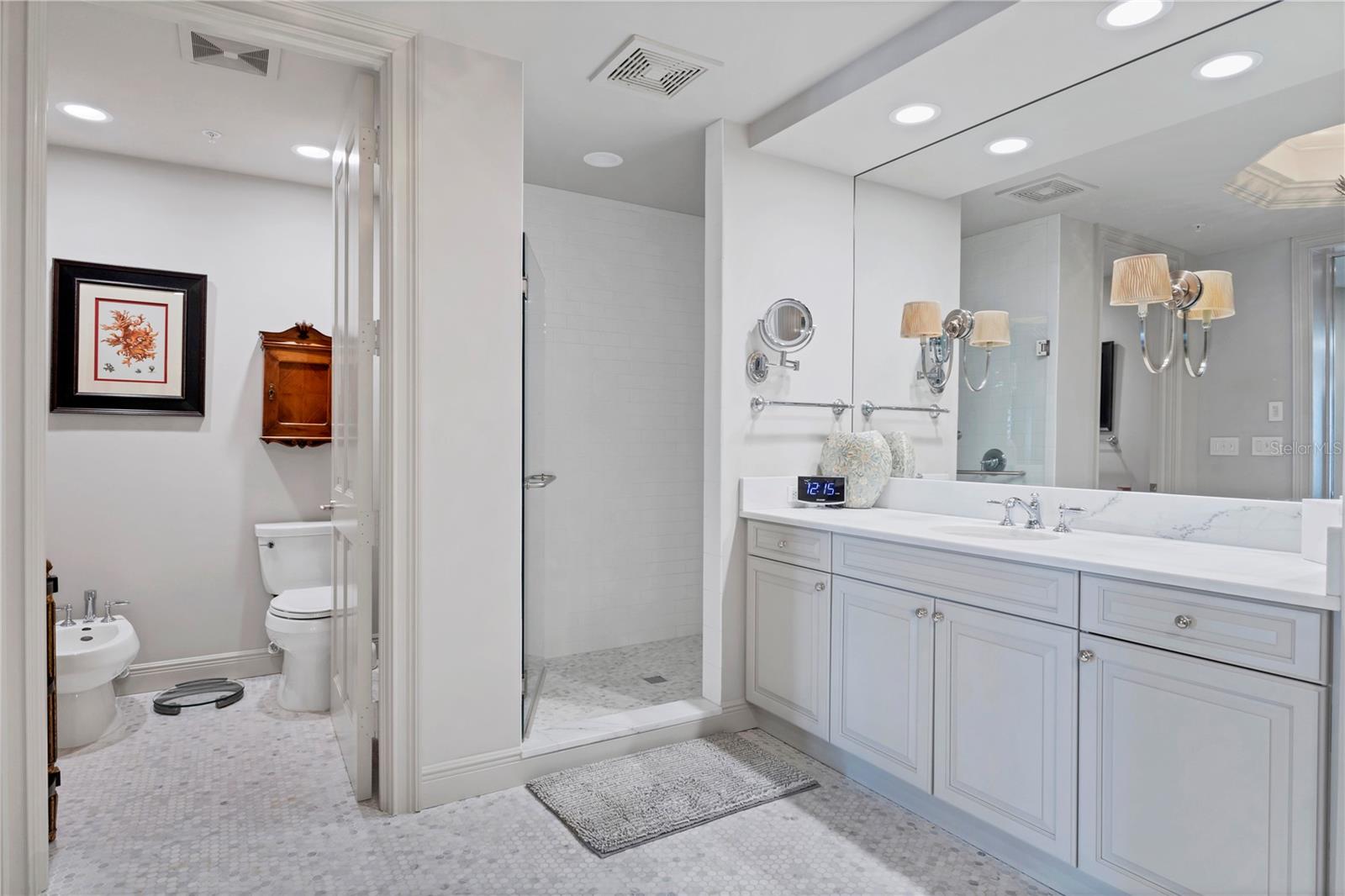 Image 30 of 59 For 35 Watergate Drive 1203