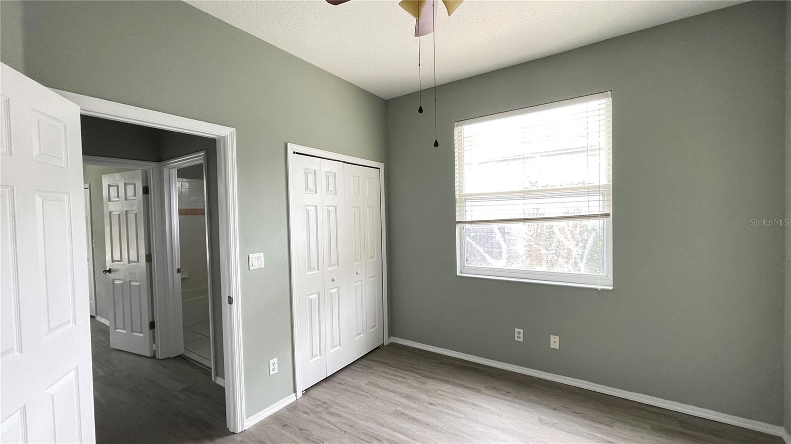 Image 23 of 25 For 210 41st Street Ne