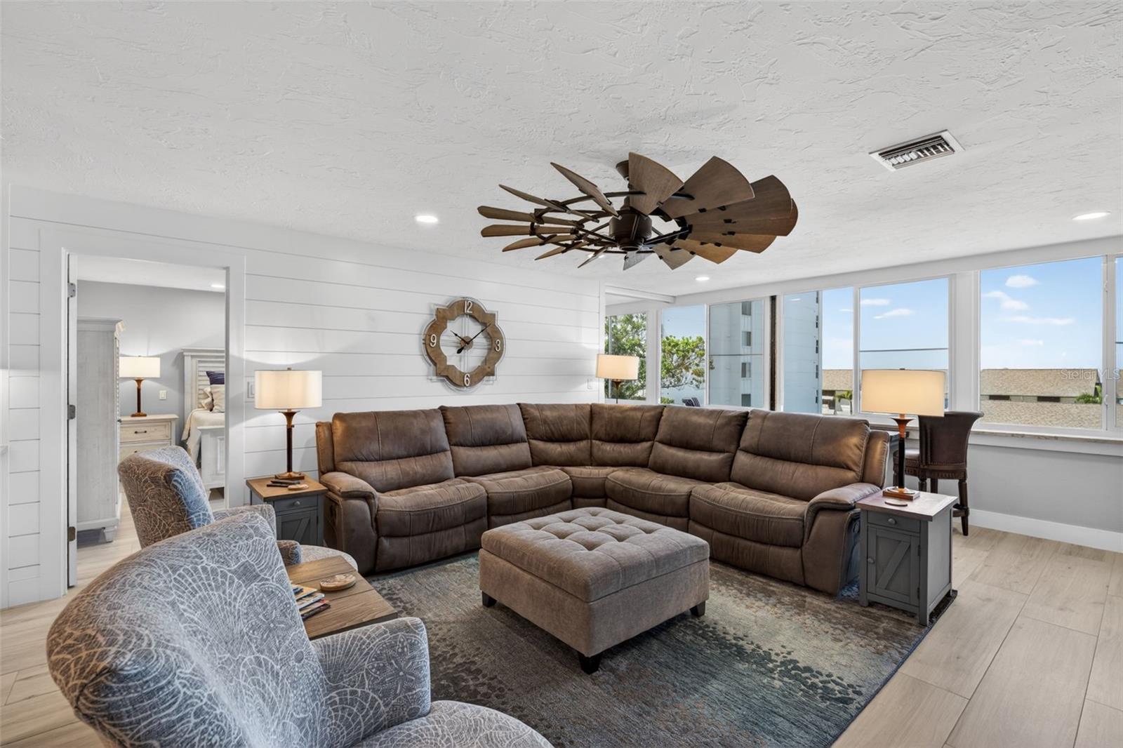 Image 16 of 56 For 1080 Peppertree Lane 305a