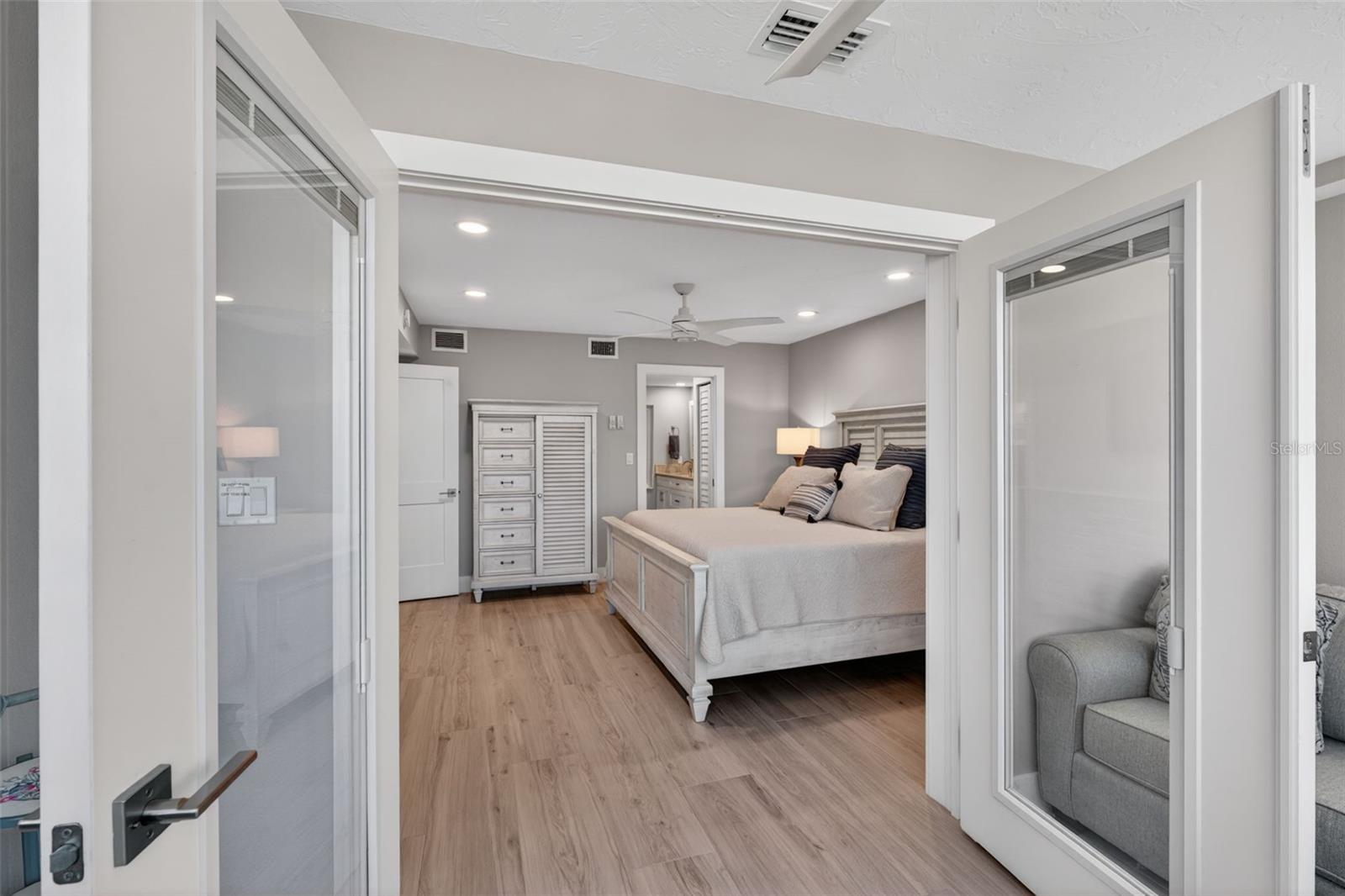 Image 24 of 56 For 1080 Peppertree Lane 305a