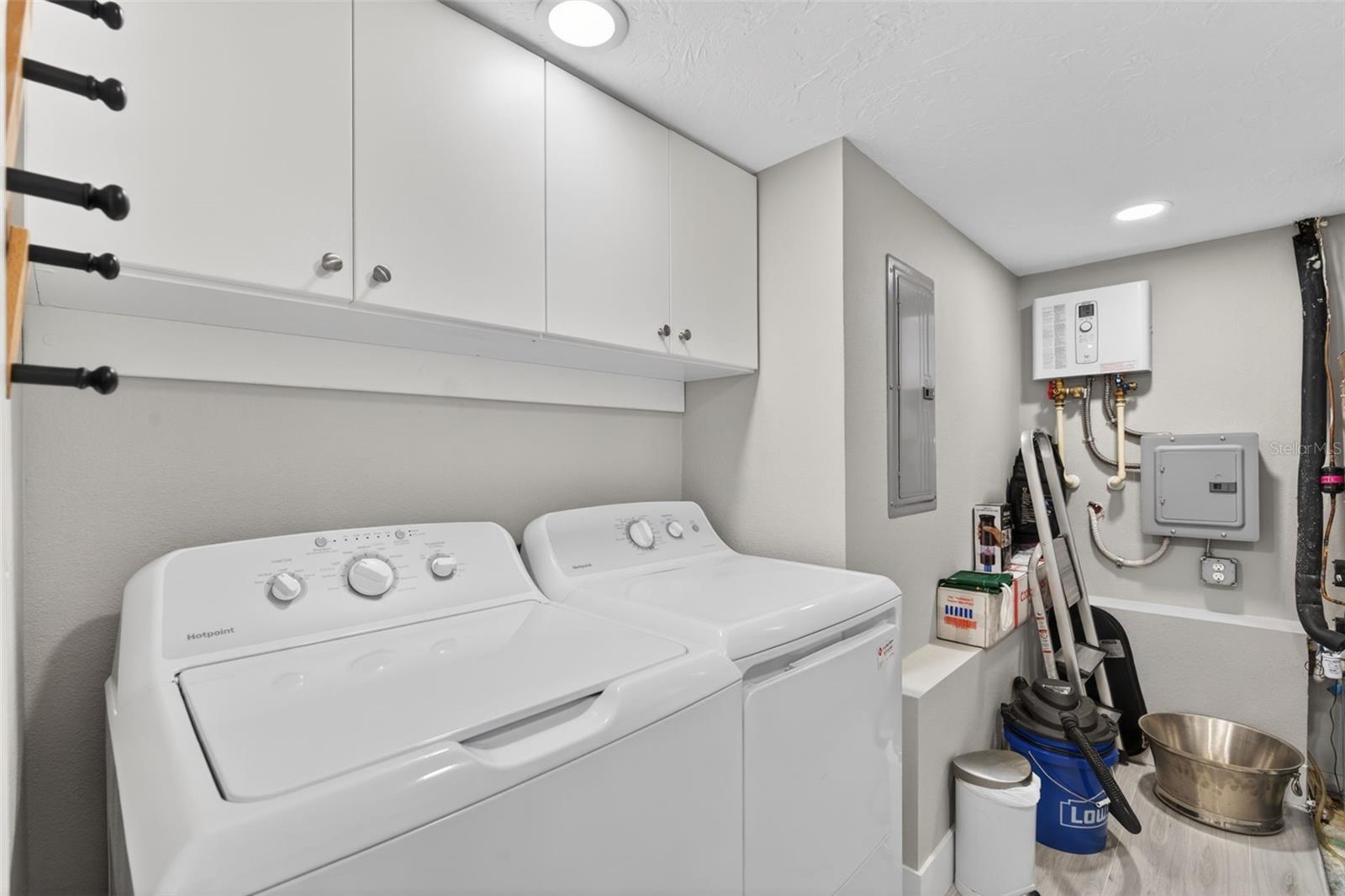 Image 38 of 56 For 1080 Peppertree Lane 305a