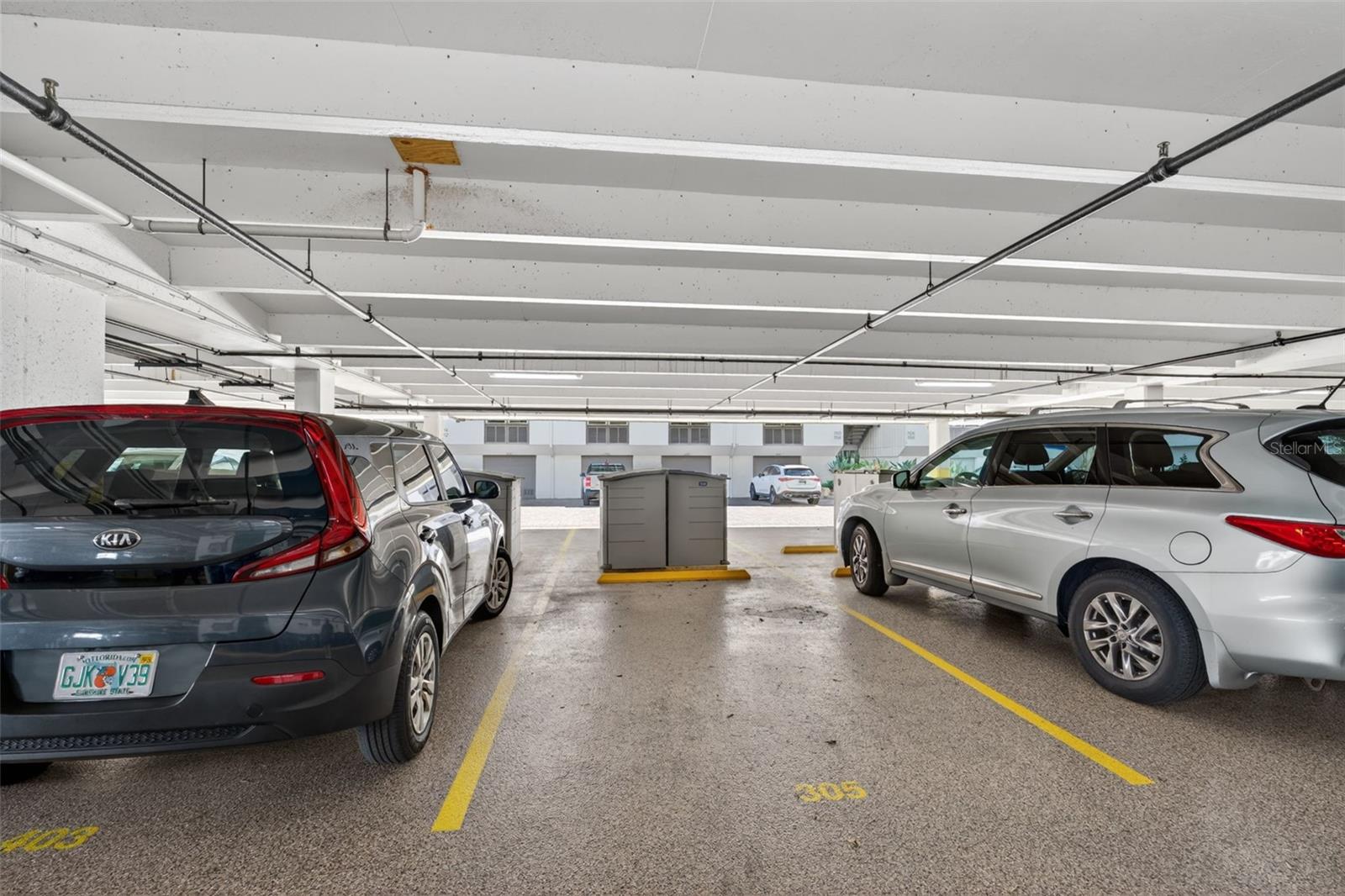 Image 39 of 56 For 1080 Peppertree Lane 305a