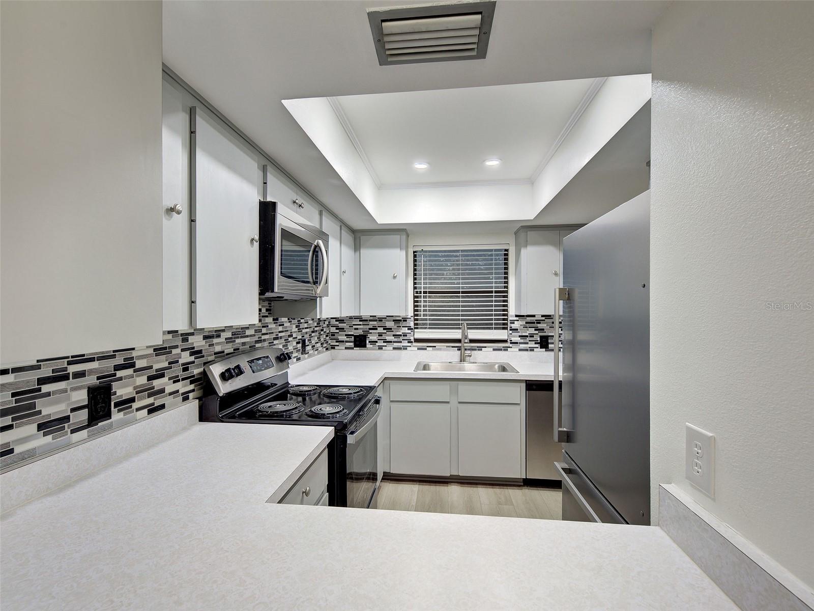 Image 10 of 56 For 7237 Cloister Drive 207