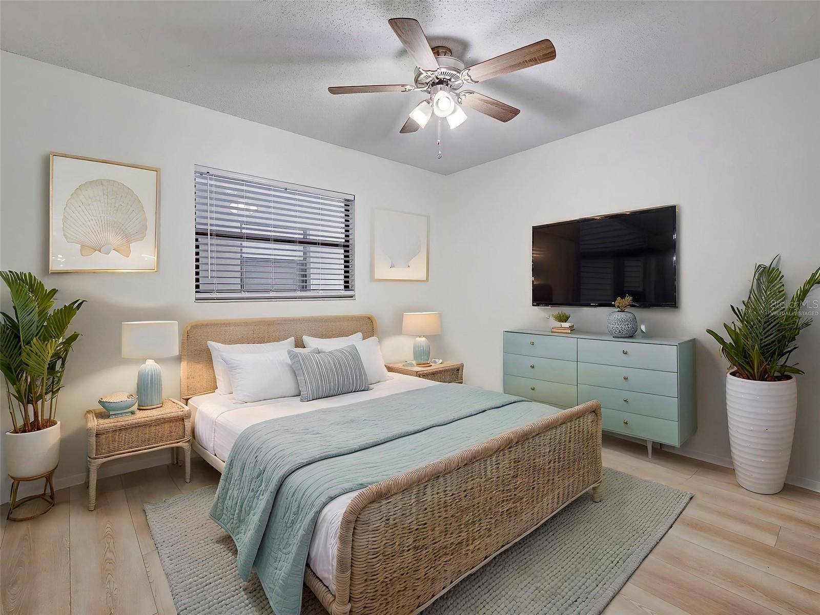 Image 21 of 56 For 7237 Cloister Drive 207