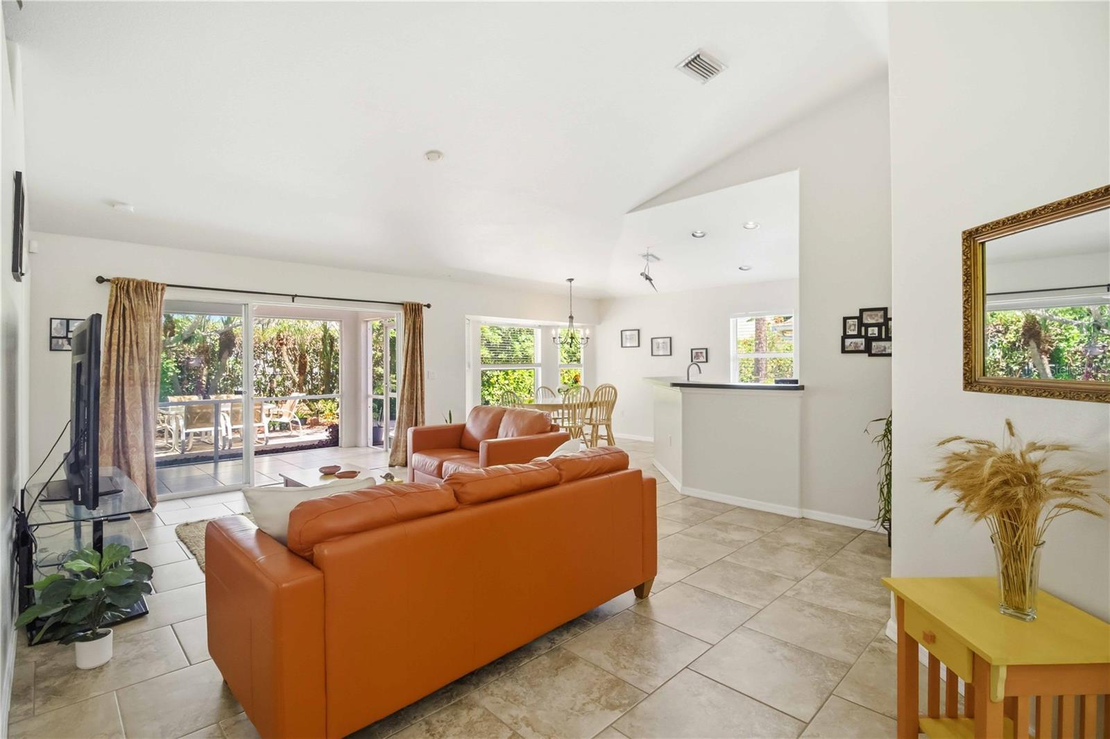 Image 7 of 24 For 6228 38th Street E