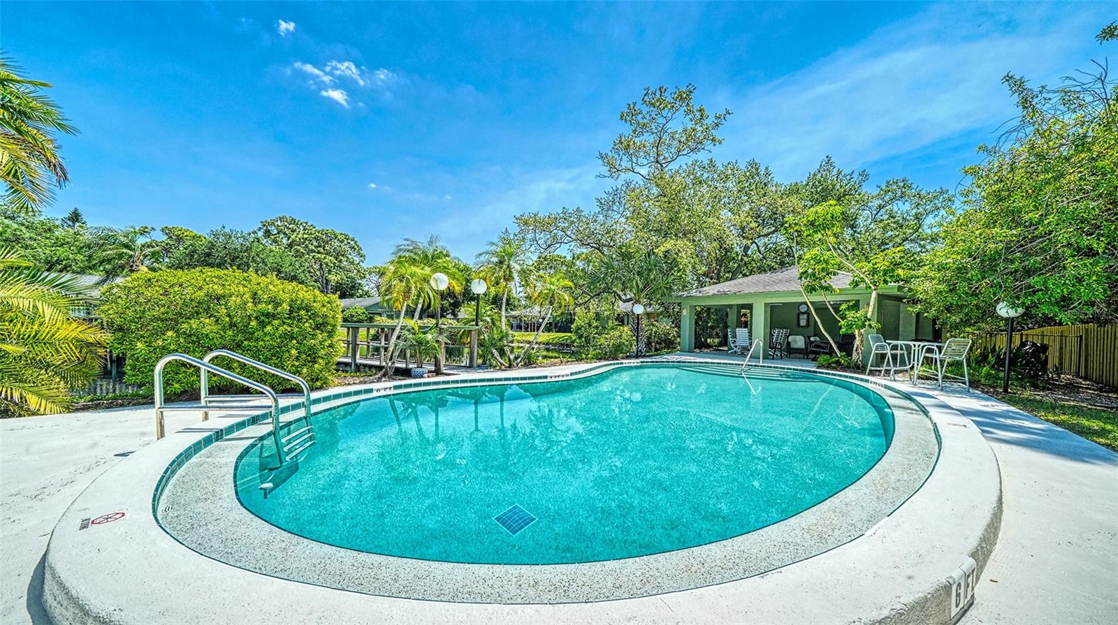 Image 6 of 30 For 5056 Barrington Circle 2602